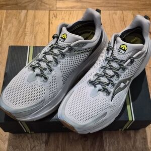 Rare Saucony Guide 17 Public Lands Edition Running Shoes